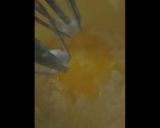 A picture of step 5 of Almond honey cake.