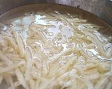 હેશ બ્રાઉન (Hash browns recipe in Gujarati) રેસીપી સ્ટેપ2ફોટો