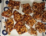 गुड़ और बादाम की चिक्की (gur aur badam ki chikki recipe in Hindi) रेसिपी चरण 3 फोटो