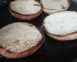 A picture of step 2 of Potato Poha Tikki Burger.