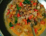 Foto langkah ke 3 dari resep Oseng daging campur pedas.