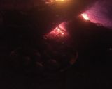 Foto del paso 5 de la receta: Sábalo despinado ahumado en horno de barro con papines rústicos