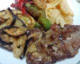 Foto del paso 8 de la receta: Bistec de ternera añojo con verduras salteadas y patatas fritas
