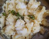 A picture of step 1 of Aloo toast sandwich.