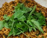 Foto langkah ke 6 dari resep Pad Kra Pao Gaiผัดกระเพราไก่ / Thai Chicken Basil.