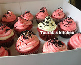 A picture of step 4 of Simple Butter icing.