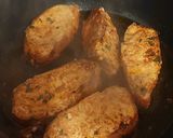 Foto del paso 2 de la receta Lomo adobado asado en cazuela