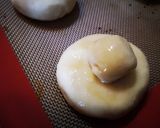Foto del passaggio 9 della ricetta Piccole brioche col tuppo