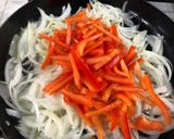 Foto del paso 3 de la receta: Salmón en salsa de coco 🥥