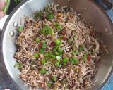 A picture of step 4 of NASI GORENG (VEGETARIAN).