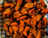 Foto del paso 2 de la receta: Empanada de mejillones