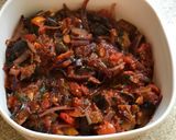 A picture of step 5 of Onion, aubergine and tomato bake recipe.