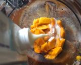 Gambar langkah 2 resipi Mango Shake.
