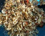 Foto langkah ke 6 dari resep Tumis Udang Rebon.