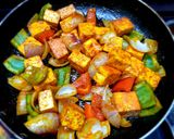 A picture of step 3 of Restaurant style kadai paneer.