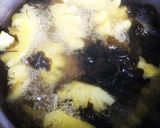 Hình bước làm 2 của món Canh chua mực