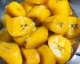 A picture of step 2 of AMIE’s Minatamis na Saging (sweetened banana).