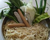 Foto langkah ke 1 dari resep Mie so goreng / mie goreng No MSG.