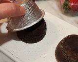 Foto del passaggio 3 della ricetta Tortino al cioccolato con cuore morbido