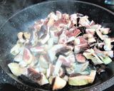 Foto del paso 1 de la receta Champiñones silvestre con acelga y almendras - veggie