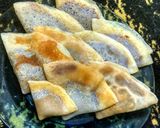 Foto langkah ke 5 dari resep Panekuk Isi Vla Coklat (Versi Ekonomis Tanpa Telur).