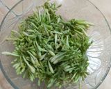 Foto langkah ke 2 dari resep Tumis bunga Pepaya.