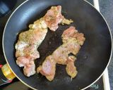 Foto del paso 2 de la receta: Filetes de pollo de contramuslo a la plancha