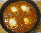 Fűszeres algériai shakshuka 🇩🇿 buggyantott tojással 🥚🍅 recept fázis 7 fotója