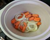 A picture of step 2 of Tangy Crock-Pot Pork.