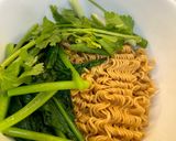 Hình bước làm 6 của món Mì Tim Cật Chua Cay