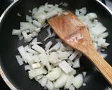 Foto del paso 4 de la receta Contramuslos de pollo con bechamel de espinacas y jamón serrano
