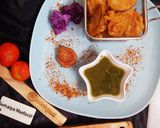 A picture of step 8 of Tomato chutney pakora😍.