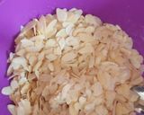 Foto del paso 1 de la receta: Tejas de almendras
