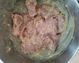 Fokhagymás sertésszűz, sült krumplival, karamellizált hagymával recept fázis 2 fotója