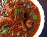 A picture of step 4 of Spicy chicken curry.