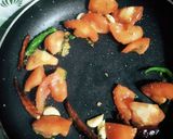 A picture of step 4 of Tomato sauce.