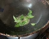 A picture of step 2 of Idli Upma.