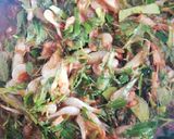 รูปขั้นตอนการทำที่ 3 ของ กุ้งฝอยทอดสมุนไพรใบเล็บคุด
