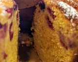 Foto del passaggio 3 della ricetta Ciambellone ai frutti rossi