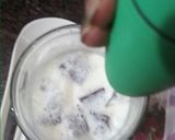 A picture of step 2 of KitKat Freaky Shake.
