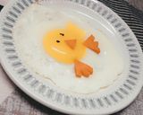 A picture of step 3 of Easter Half Fry Egg.