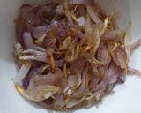 A picture of step 1 of Chicken Shorba.