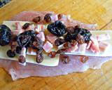 Foto del paso 2 de la receta: Rollitos de pavo en salsa de frutos rojos