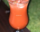 A picture of step 2 of 3ple Fruits juice.