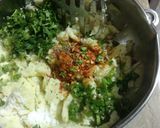 A picture of step 2 of Aaloo ka paratha(potato flat bread) with mint chutney.