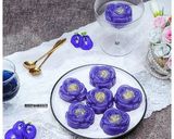 Foto langkah ke 8 dari resep Kue Mawar Tapioka Bunga Telang.