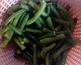 Foto langkah ke 2 dari resep Gulai Cumi Kacang Panjang.