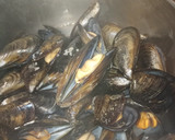 Foto del paso 1 de la receta: Bol de mejillones, con salsa de cítricos Aroha 🍊🍋