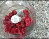 A picture of step 1 of Raspberry 🍋 lemonade.