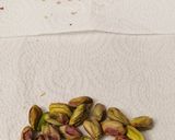 Foto del paso 1 de la receta: Rocas de Chocolate con Nueces y Pistachos